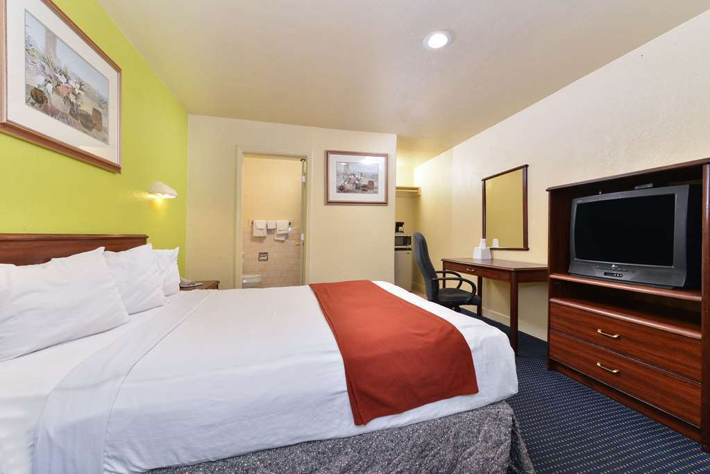 Rodeway Inn Modesto Quarto foto