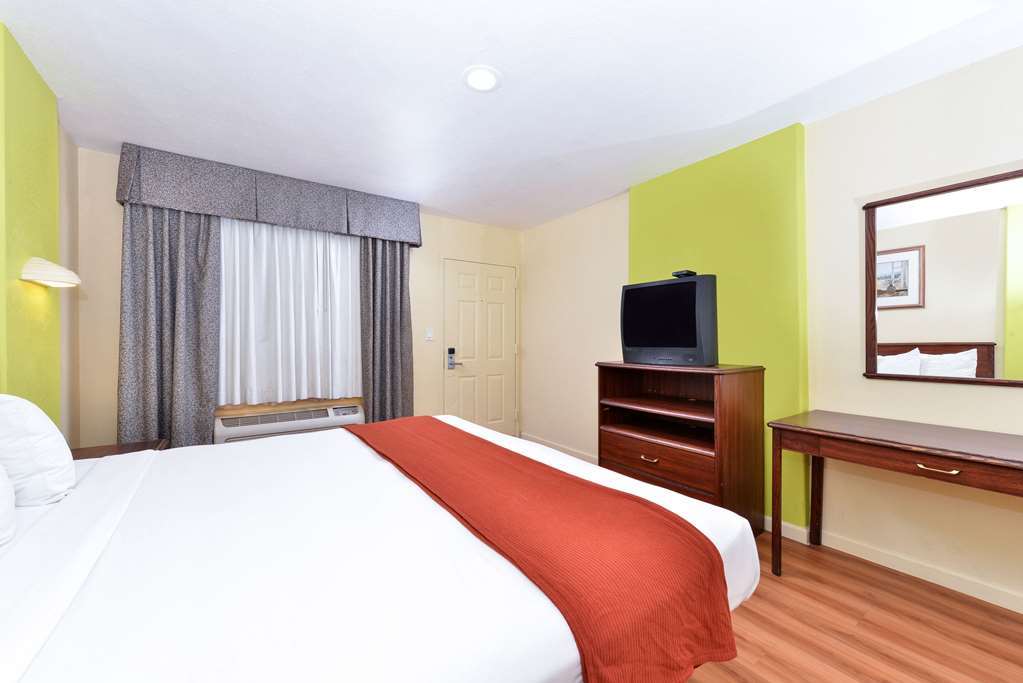 Rodeway Inn Modesto Quarto foto